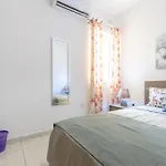 Modern And Spacious Close To The Sea *