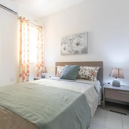 Modern And Spacious Close To The Sea