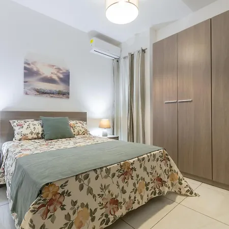 Modern And Spacious Close To The Sea * St. Paul's Bay