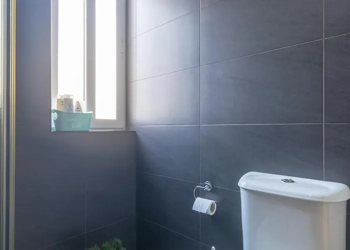 Modern And Spacious Close To The Sea * St. Paul's Bay