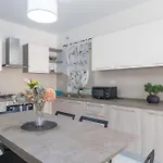 Modern And Spacious Close To The Sea * St. Paul's Bay